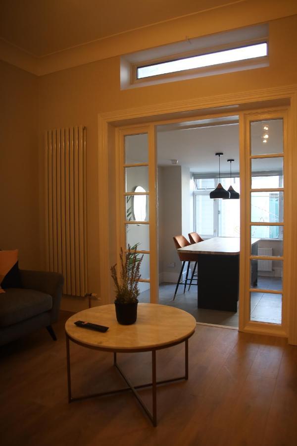 Crawford House- Scholarlee Living Apartments 코크 외부 사진